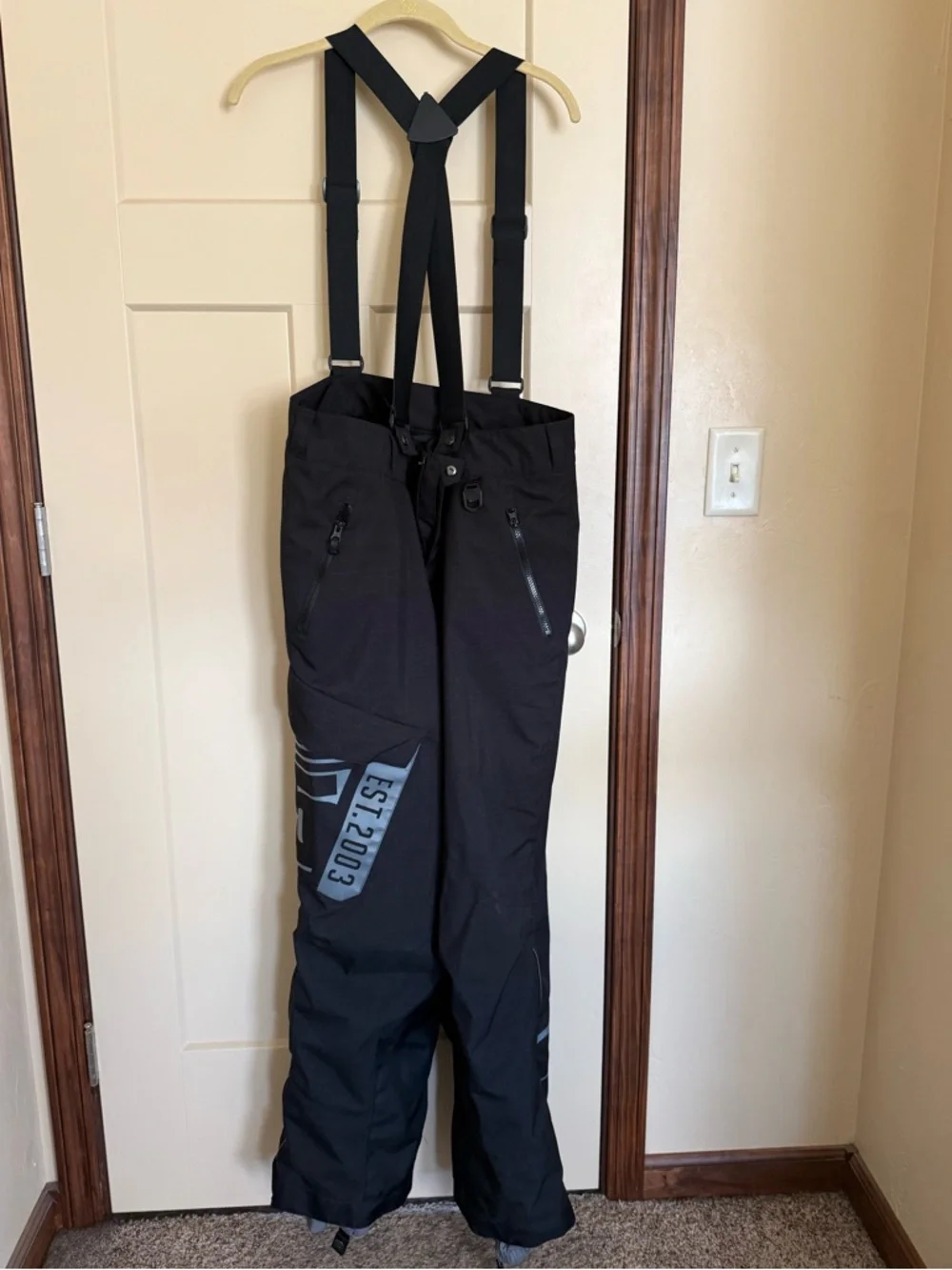 509 Tech Snow Pants | Men’s L / Women’s XL | Black - Picture 2 of 7